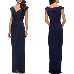 NWT La Femme 25206 Ruched Cap Sleeved Long Gown in Navy Sz. 2
